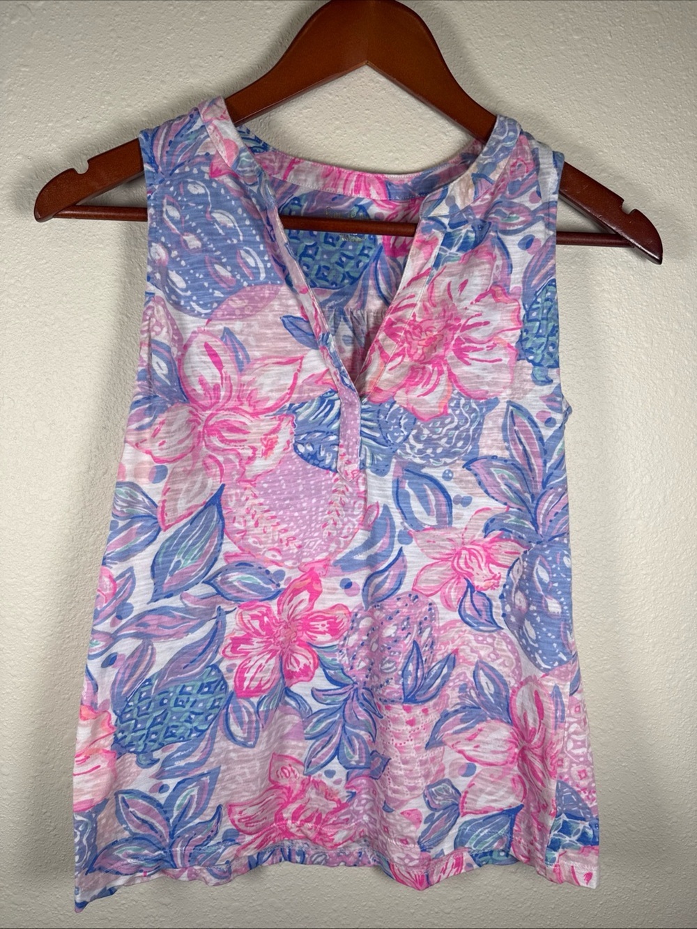 Lilly Pulitzer Essie Tank Top XS "Snappy Turtle Pink Isle" Beachy Coastal - Picture 2 of 8